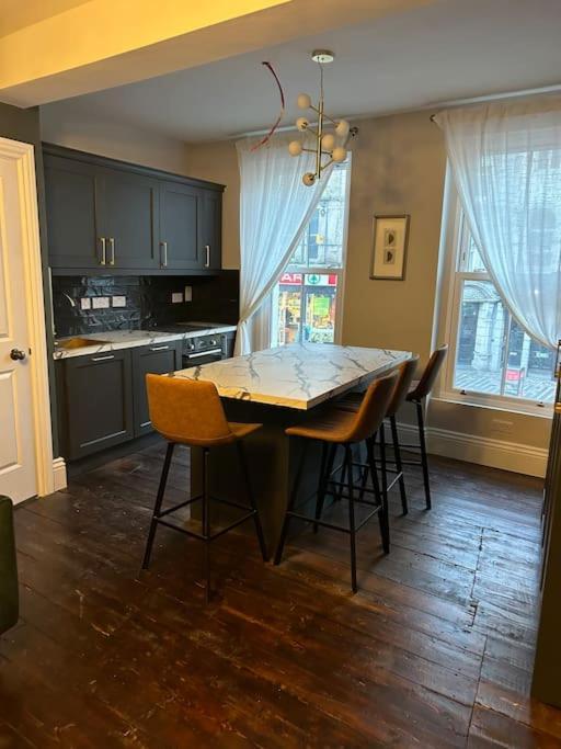 Appartement Patrick Street Townhouse à Cork Extérieur photo